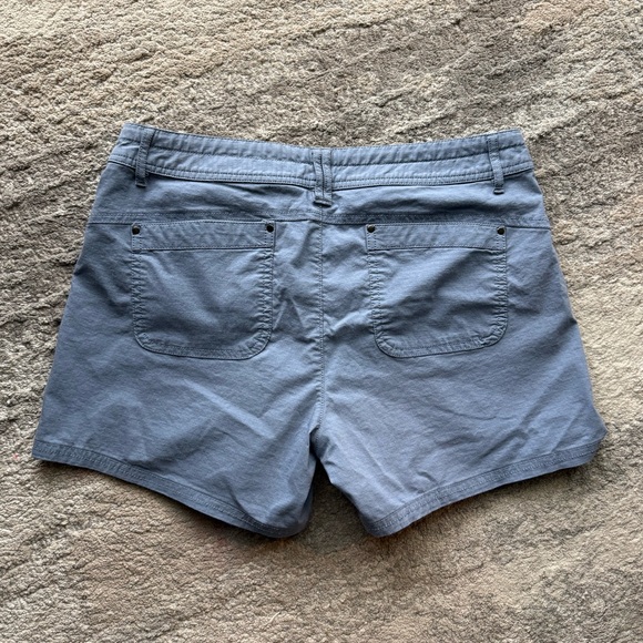 Title Nine Big B 4” Hiking Shorts | 8 - Picture 4 of 9